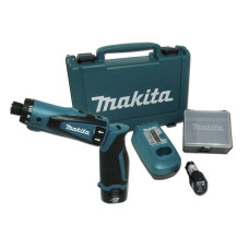 Аккумуляторный шуруповерт Makita DF010DSE